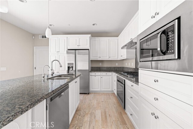 Building Photo - 352 Golden Bear Ln