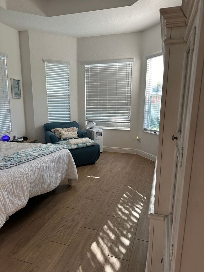 Building Photo - Charming 3BR House in Oxford