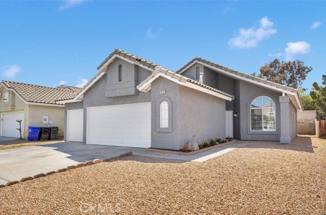 Building Photo - 14133 Buckskin Ct