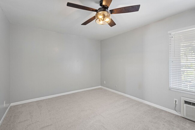 Building Photo - Walnut Creek! 1 bedroom 1 bathroom, Walk t...