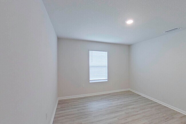 Building Photo - 309 Monarch Ln