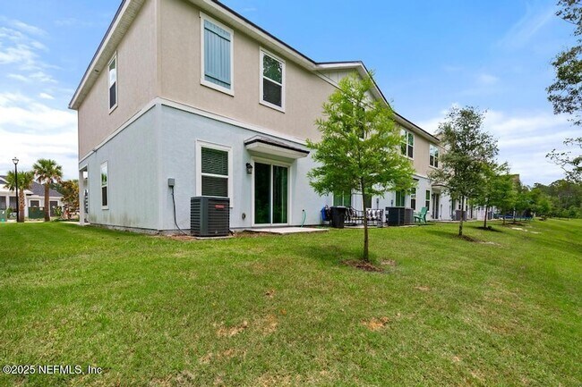 Building Photo - 170 Pasadena Dr