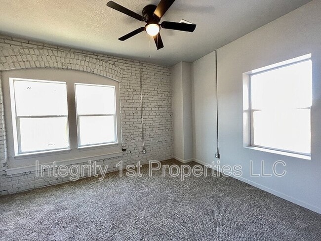 Building Photo - 740 Washington Blvd