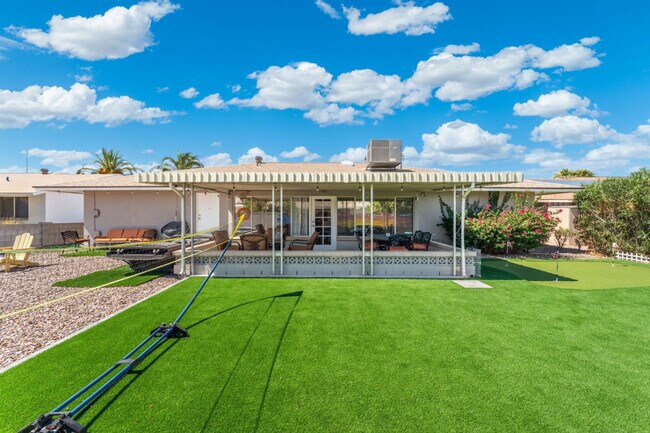 Building Photo - 11031 W Cumberland Dr