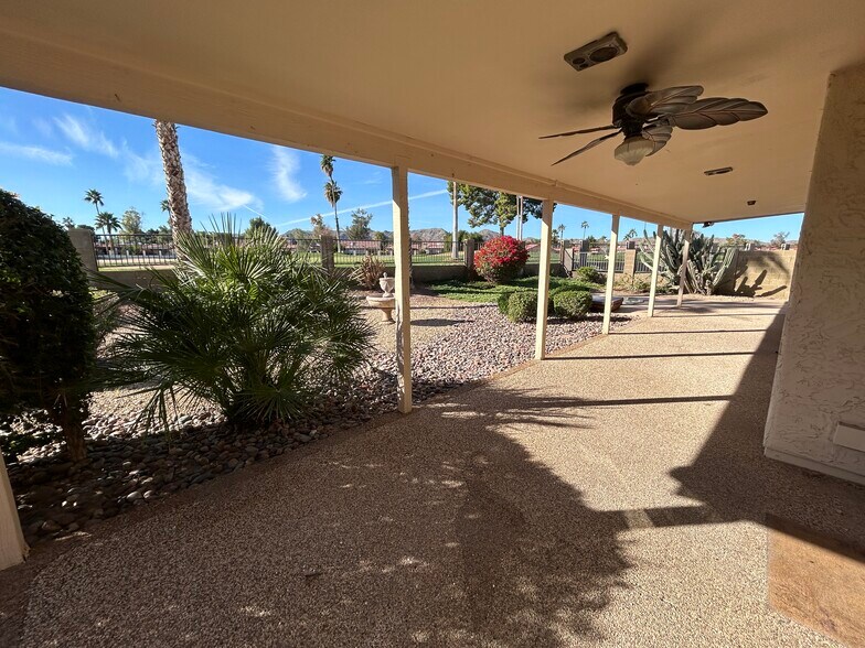 Building Photo - 12138 S Tomi Dr