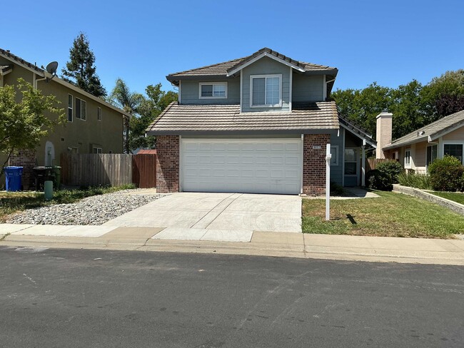 Building Photo - 8852 Gemwood Way