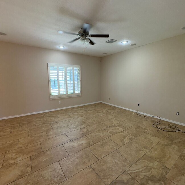 Building Photo - 4 Bedrooms, 3 Baths, a Pool, and Solar Panels!