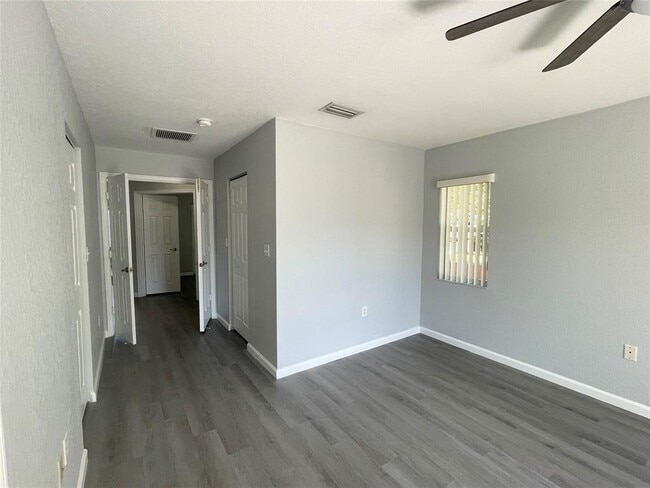 Building Photo - 6301 Landings Terrace