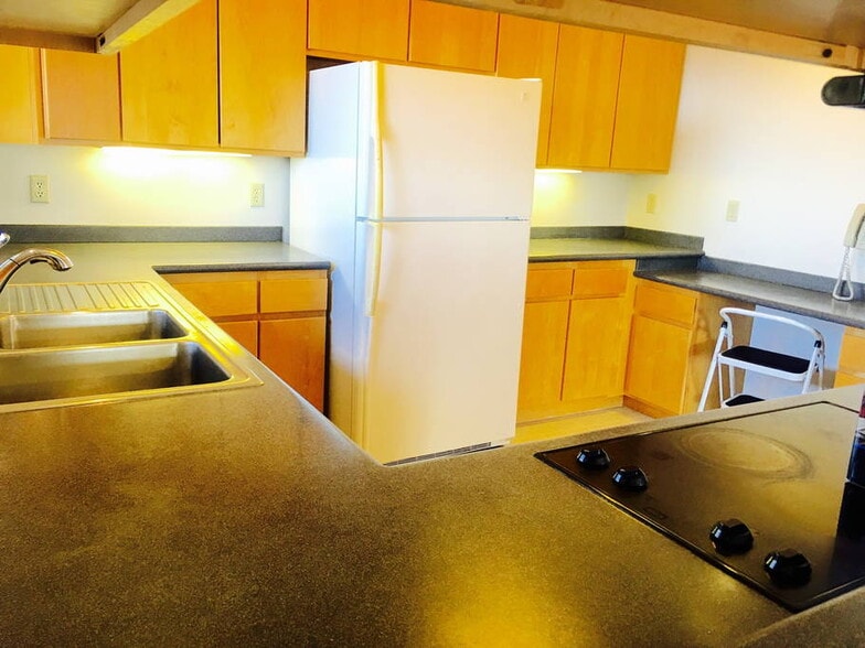 Building Photo - 99-576 Hoio St