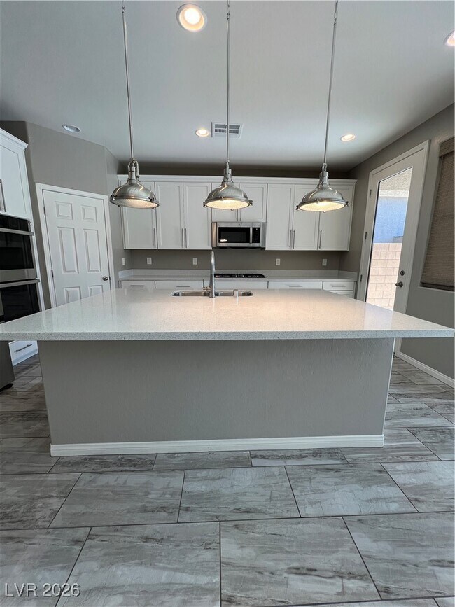 Building Photo - 9126 Reinberg St