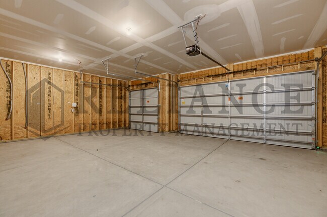 Building Photo - 701 Elmwood St