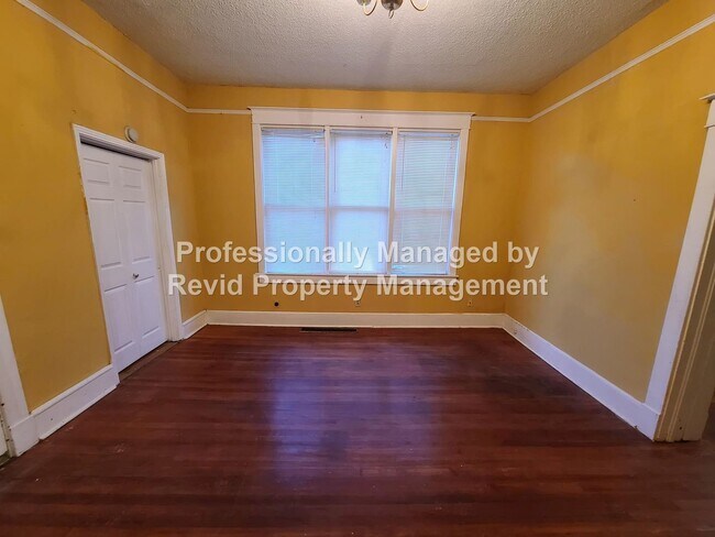 Building Photo - First Month Free on a 13-Month Lease