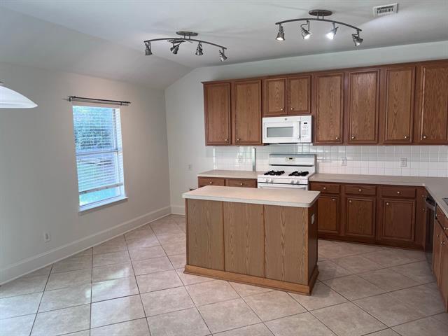 Building Photo - 9301 Leesburg Ct