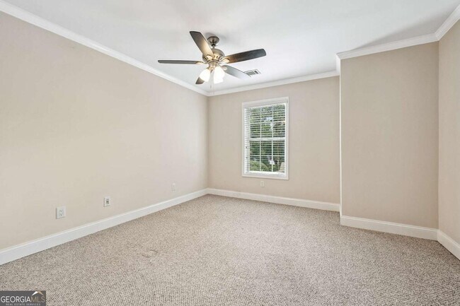 Building Photo - 1578 Lincoln Ave SE