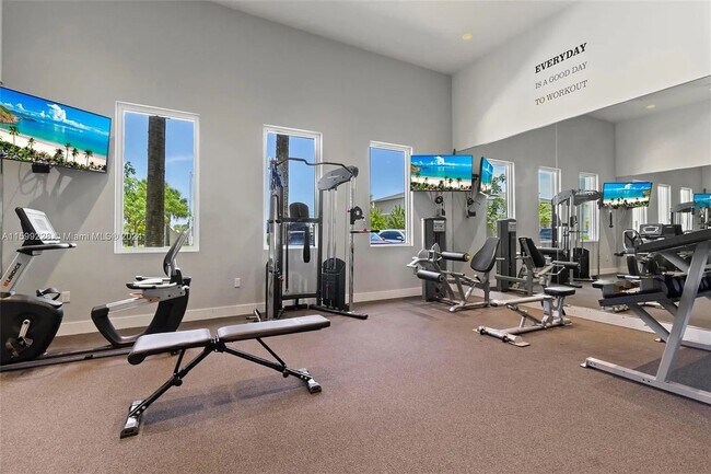 Building Photo - 389 NE 5th Pl