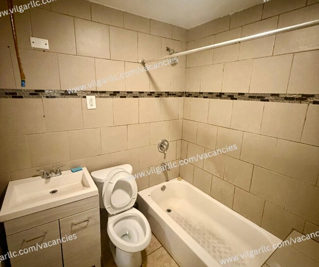 Building Photo - FOR SALE - 3 bedrooms • 1 bathroom