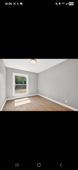 Building Photo - 4 Primrose Ln