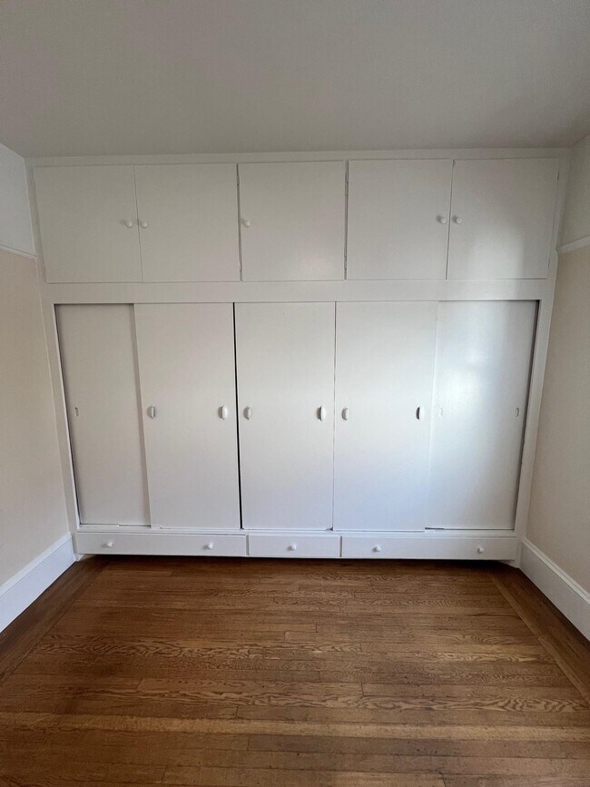 Building Photo - 9 Monte Vista Ave