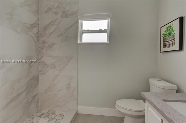 Building Photo - 968 NE 80th St