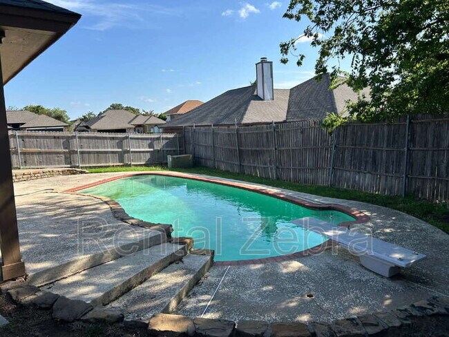 Building Photo - 7405 Emerywood Ln