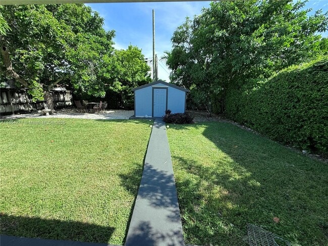 Building Photo - 6110 Coral Wy