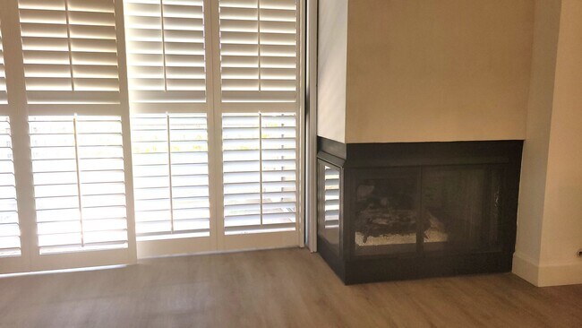 Building Photo - Resort style living - 2 Bd/2Ba 1,112 SqFt Condo