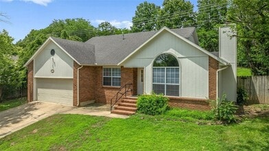 Building Photo - 2450 W Jane Cir Dr