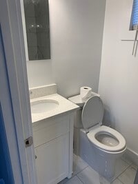 Building Photo - 10031 Renfrew Rd