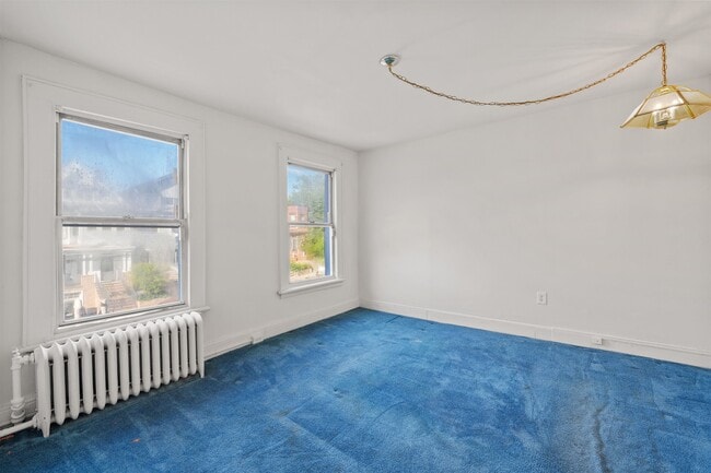 Building Photo - 391 Fairmount Ave