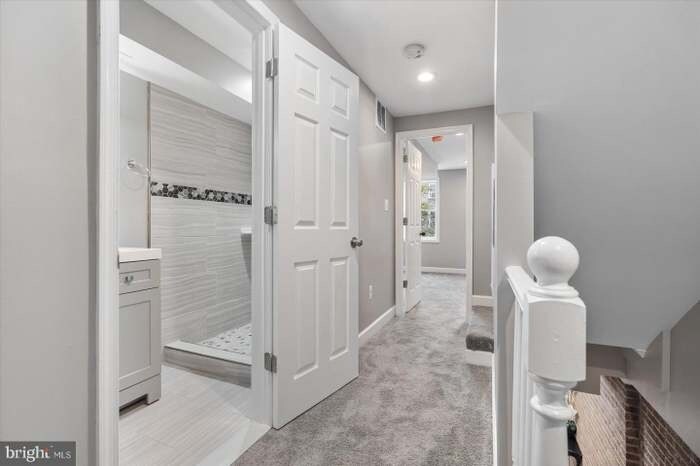 Building Photo - 1230 W Lombard St