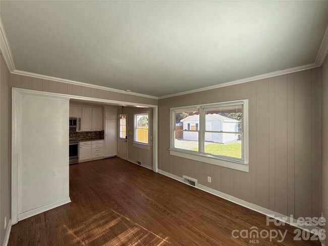 Building Photo - 1624 Club Rd