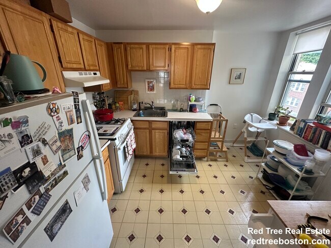 Primary Photo - 28 Colborne Rd