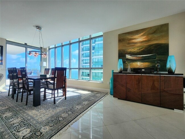 Building Photo - 3535 S Ocean Dr