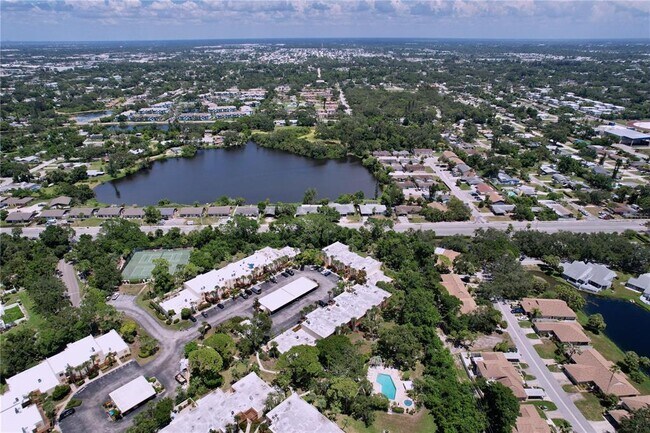 Building Photo - 151 Wild Palm Dr