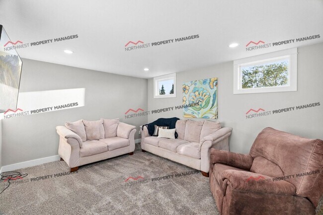 Building Photo - STATUS: AVAILABLE | R37 | $2495