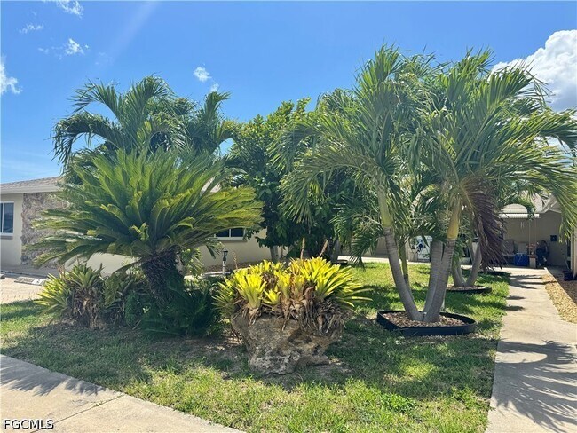 Building Photo - 4808 Lucaya Dr