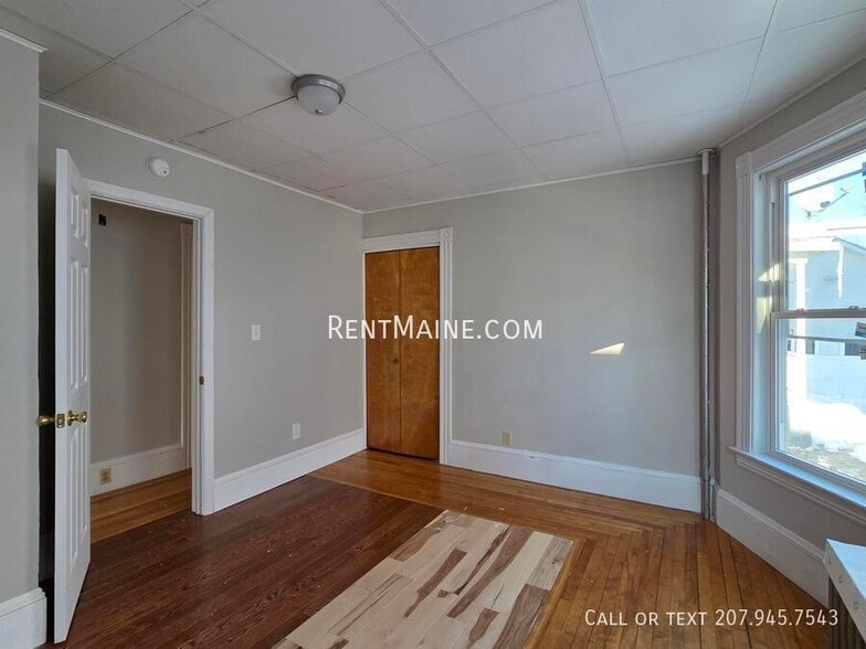 Building Photo - 84 Shawmut St