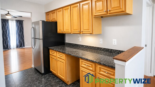 Building Photo - 7646 Oldfield Ln
