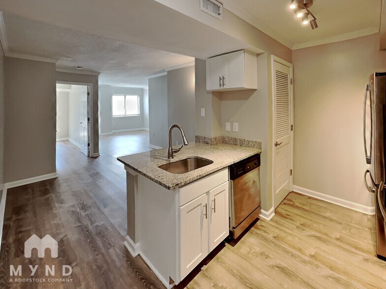 Primary Photo - 795 Hammond Dr