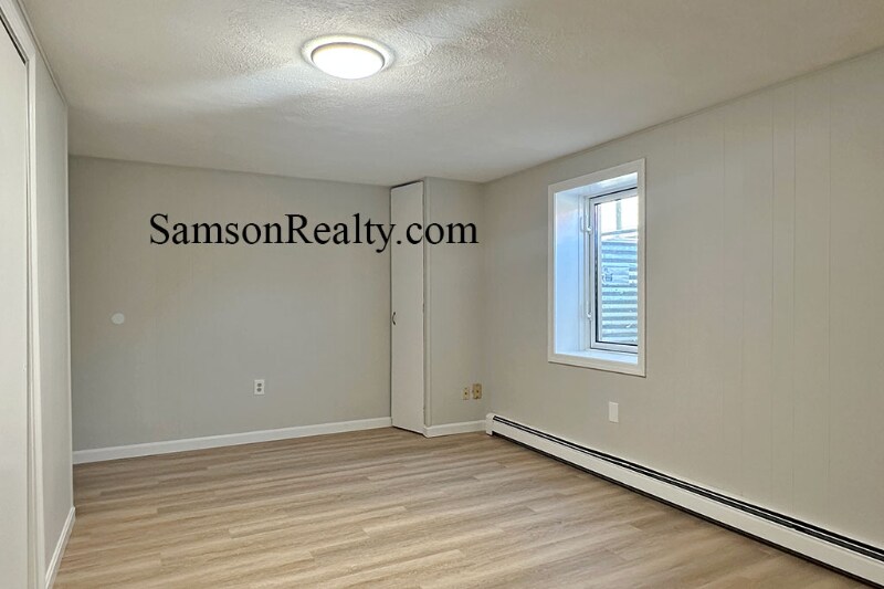 Building Photo - 72 Hillside Ave