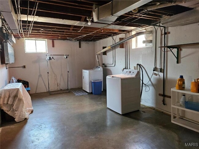 Building Photo - 5315 Jamieson Ave