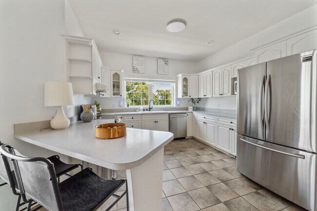 Building Photo - 4949 Rau Ln