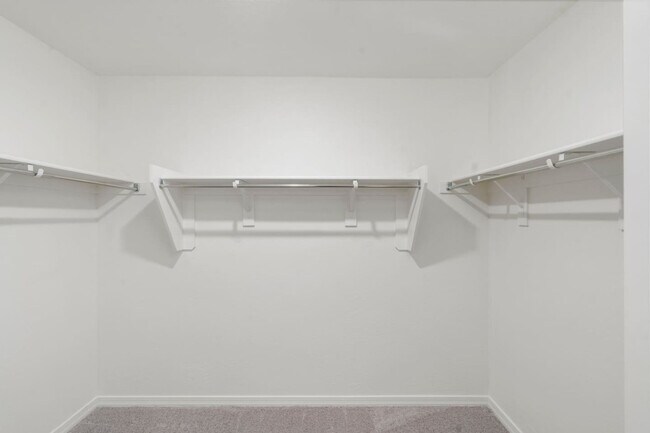 Building Photo - 9520 W Albeniz Pl