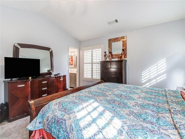 Building Photo - 3840 Forsythia Way
