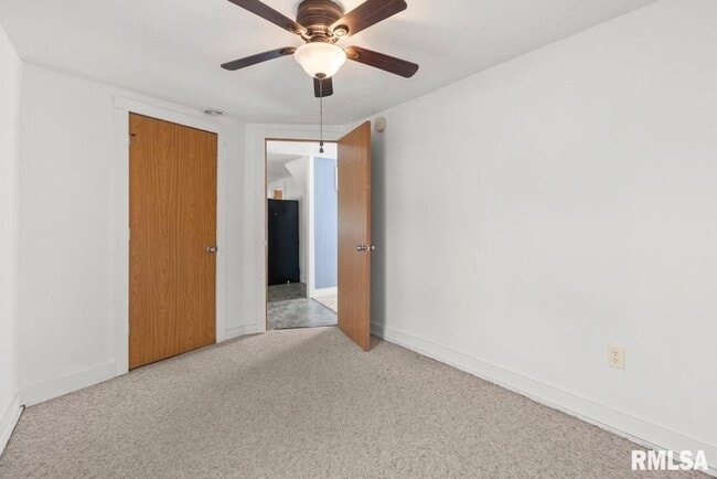 Building Photo - 4208 S Lafayette Ave