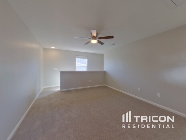 Building Photo - 5186 Duck Ln