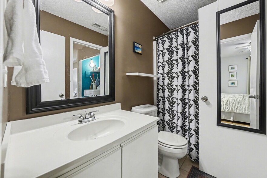 Building Photo - 1265 Marshview Dr