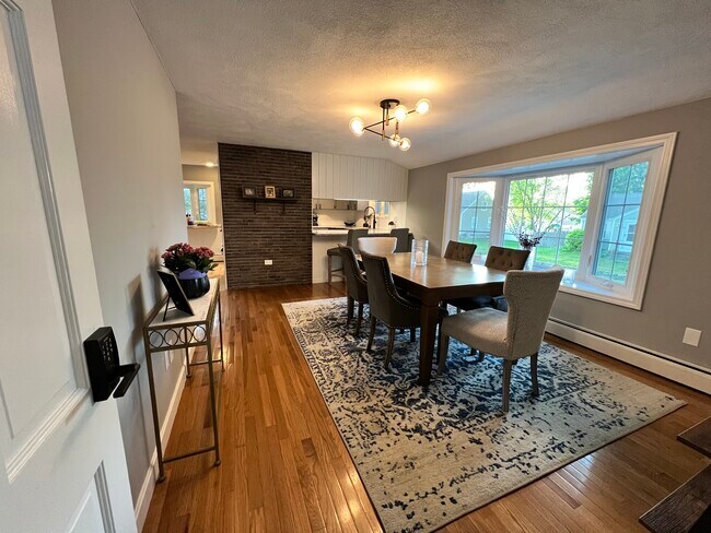 Building Photo - 49 Ramsay St