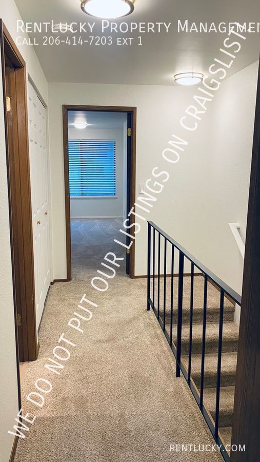 Building Photo - 1733 SW 318th Pl