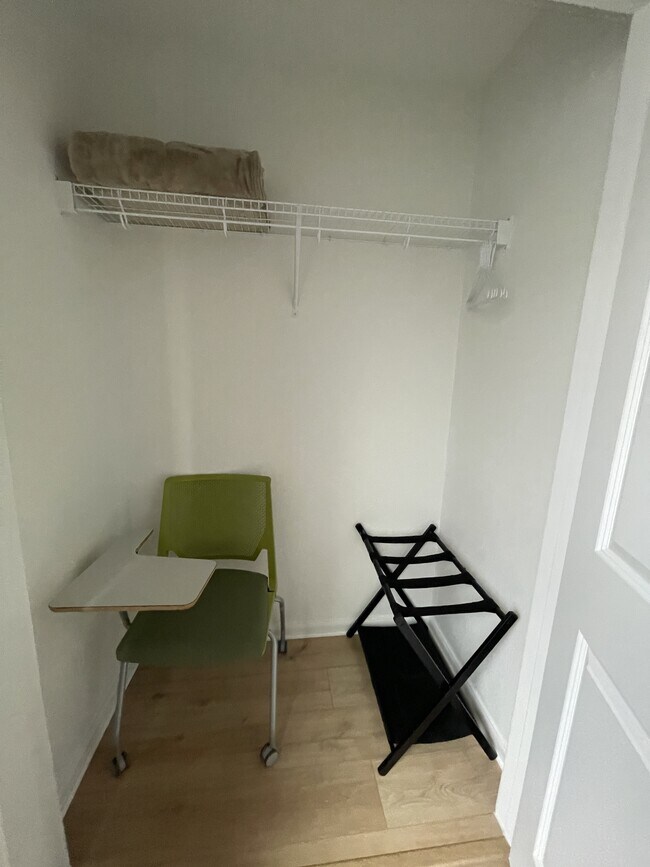 Building Photo - 10829 Emerick St